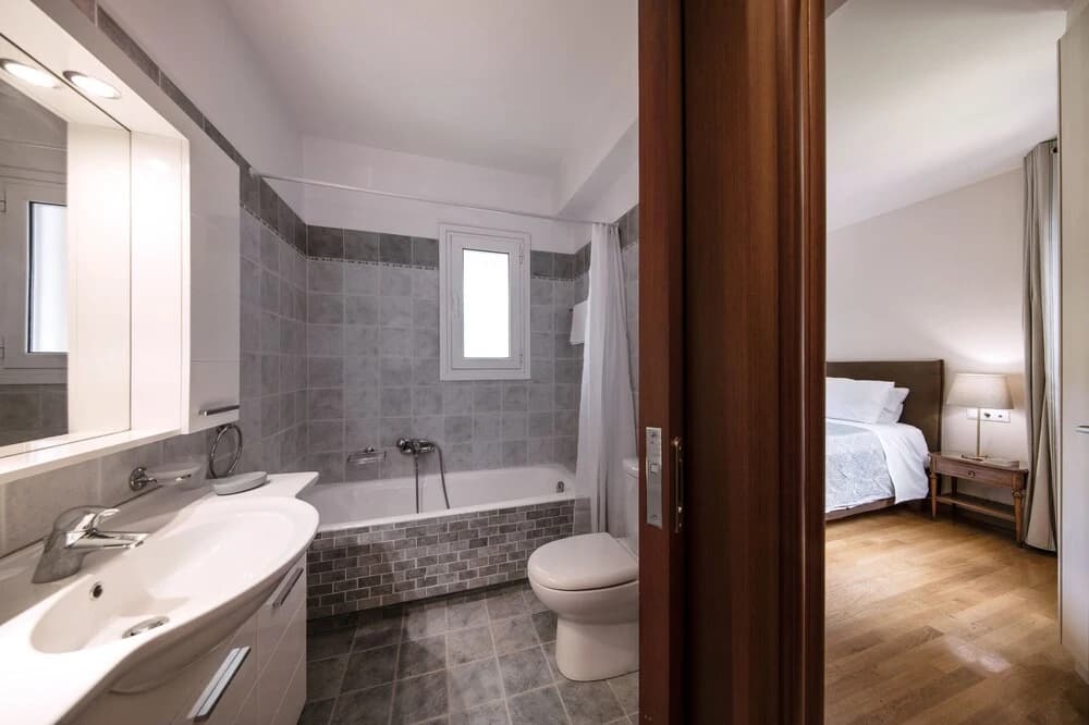 Two Bedroom Apt 2' To Acropolis Museum by Villarentalsgr - photo 9