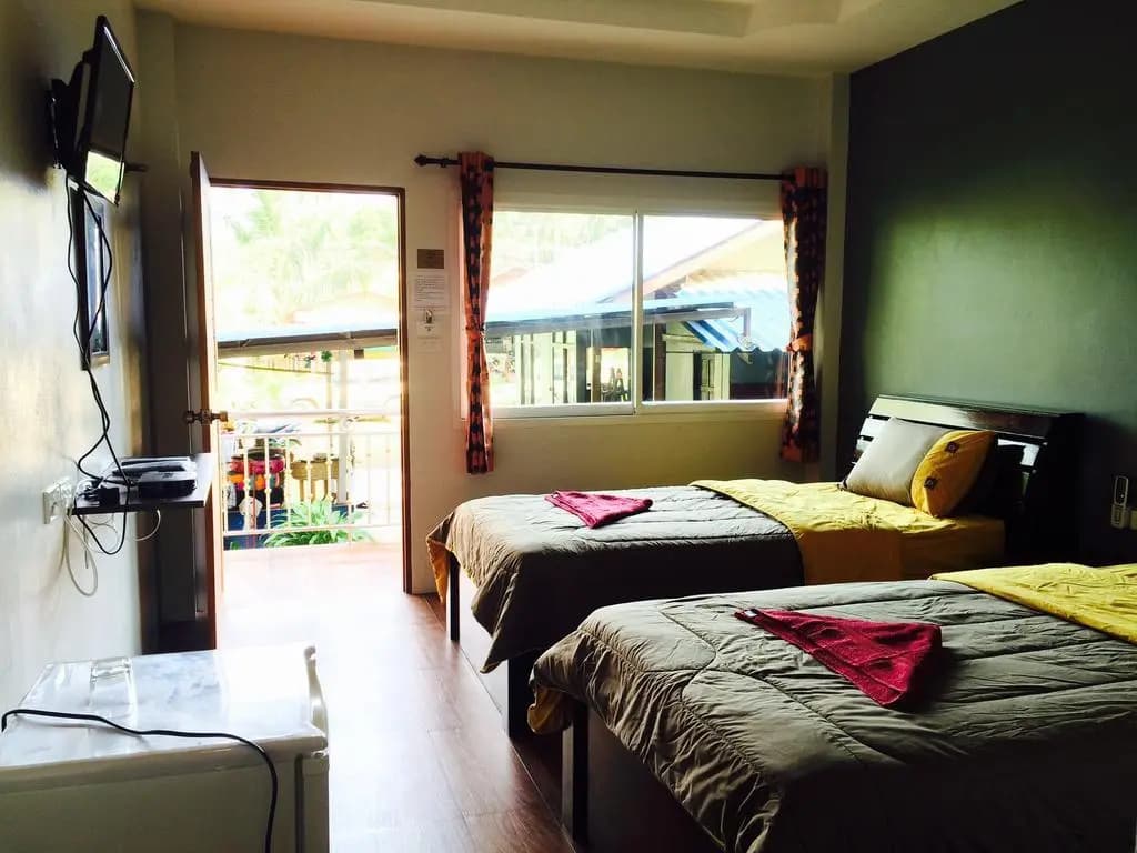 Maehaad Garden Inn - photo 2