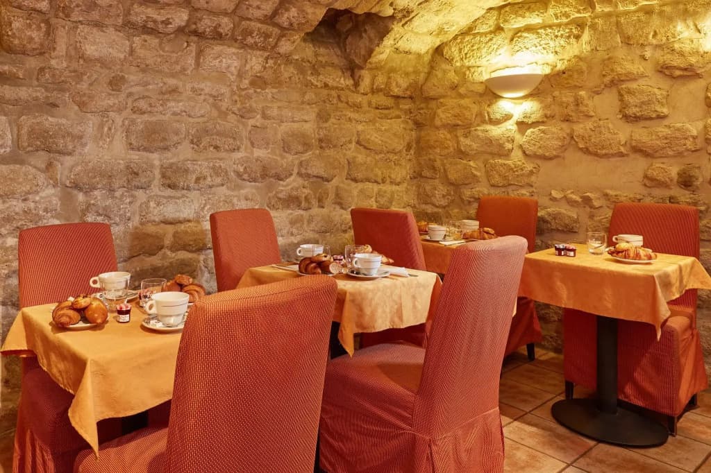 Austin's Saint Lazare Hotel - photo 18