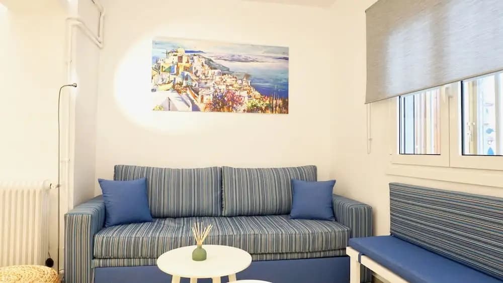 Cycladic Style Apt in Athens - photo 4