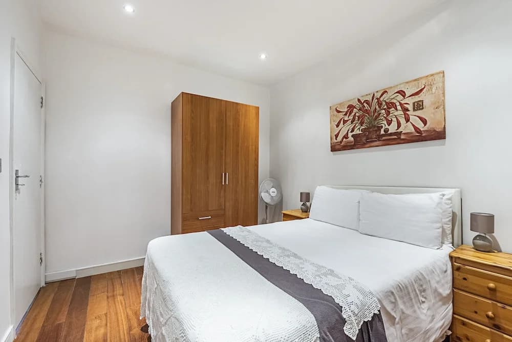 Splendid 3 Bedroom Apartment Kings Cross - photo 4