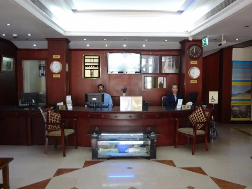 Claridge Hotel - photo 2