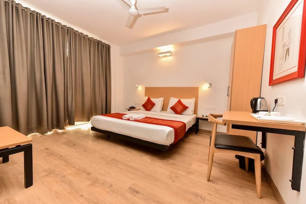 Hotel Red Saffron - photo 6
