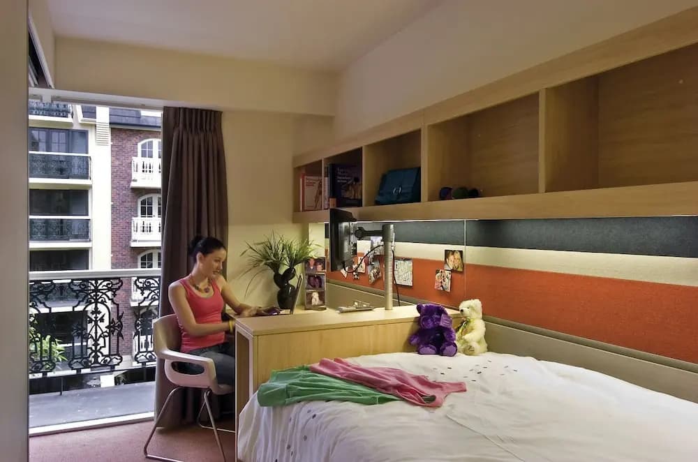 RMIT Village - photo 27