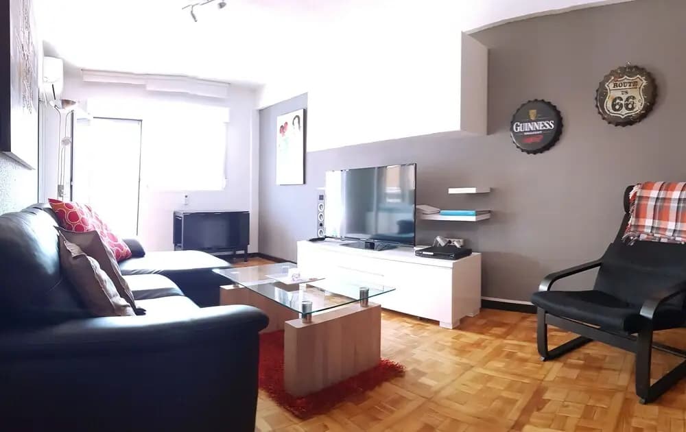 Modern and Comfortable Madrid Flat - photo 3