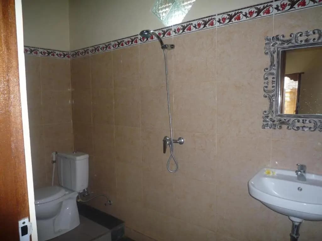 Shindu Home Stay - photo 2