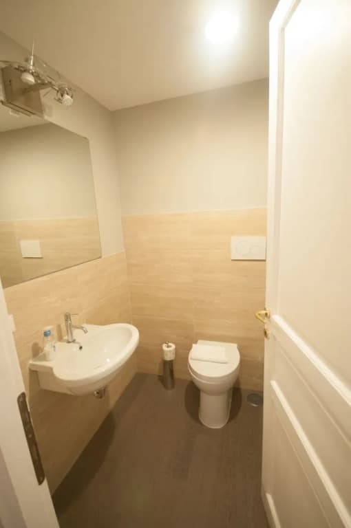 Mancini's Home - photo 6