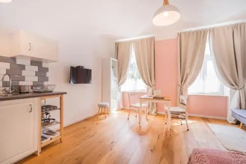 La Perla Vintage Apartments - photo 5