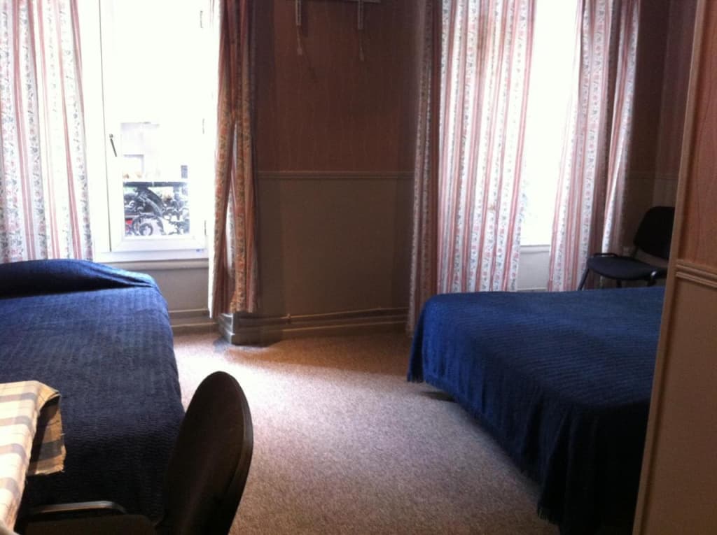 Hotel Des Arts - photo 25