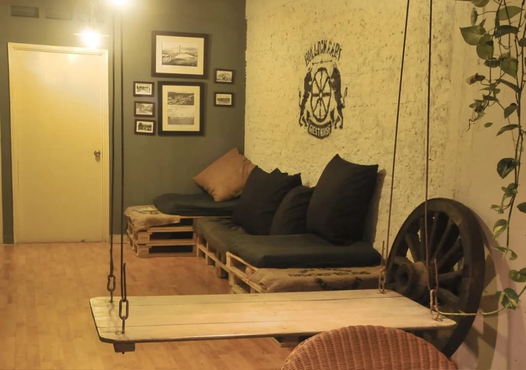 Bullockcart Hostel - photo 10