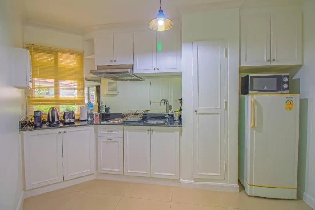 SUITE APARTMENT, 30's JOMTIEN BEACH - photo 19