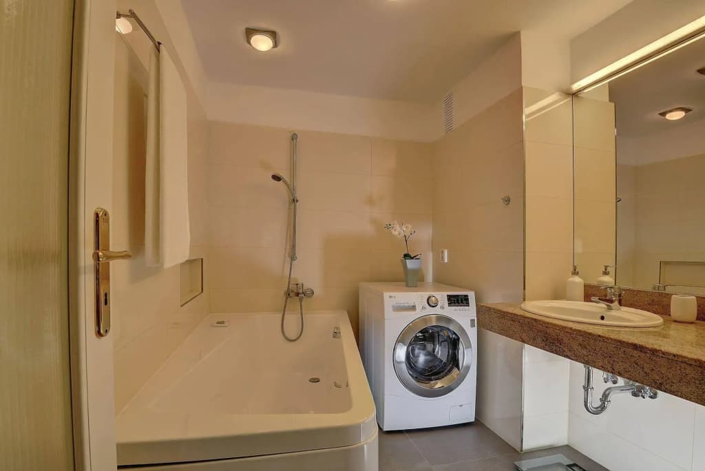 Carolina's View Apartment - photo 6