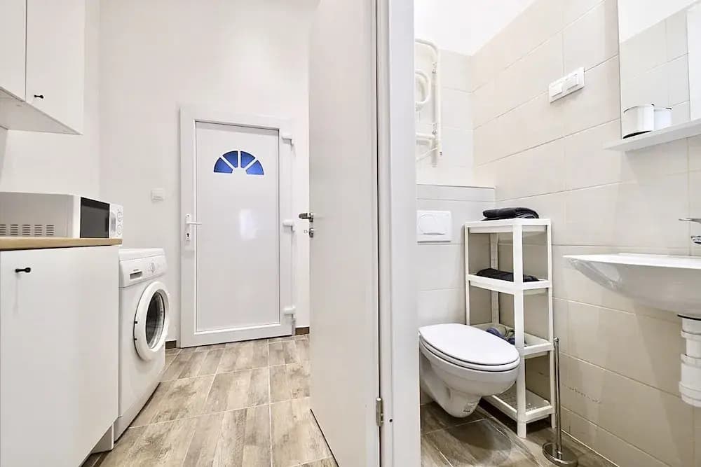Cosy two bedroom flat in Rottenbiller str, Sky - photo 8