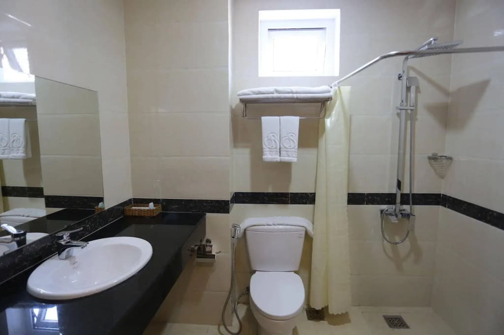 Golden Light Hotel - photo 10