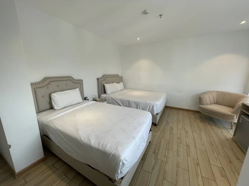 RHM Hotel - photo 1