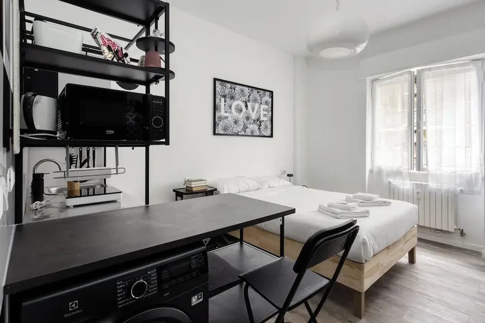Stylish Studios near Subway - photo 4