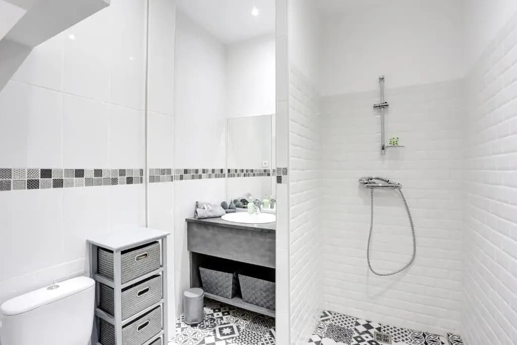 Le Philibert - Splendid, 6 Bedrooms, 12p, All Renovated, Port, A/C - photo 10