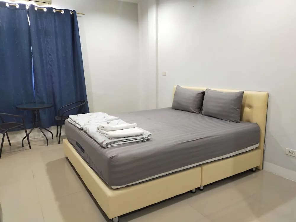 The Rooftop Residence Hostel - photo 28