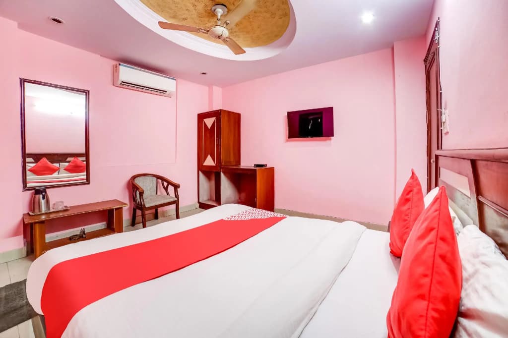 OYO 76733 Hotel Mannat Inn - main photo