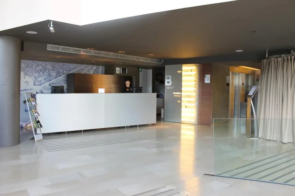 B-Hotel - photo 16