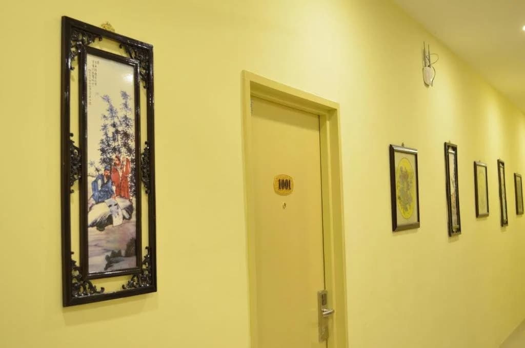 OYO 44103 8 Hotel - photo 10
