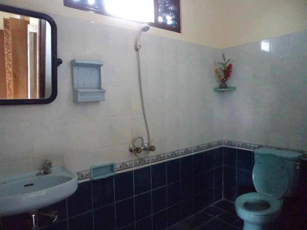 Brata Home Stay - photo 10