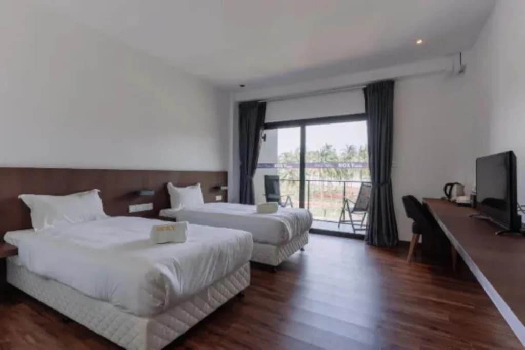 Roxy Sematan Villa & Townhouse - photo 4