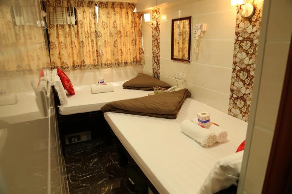 New Shanghai Guest House - photo 6