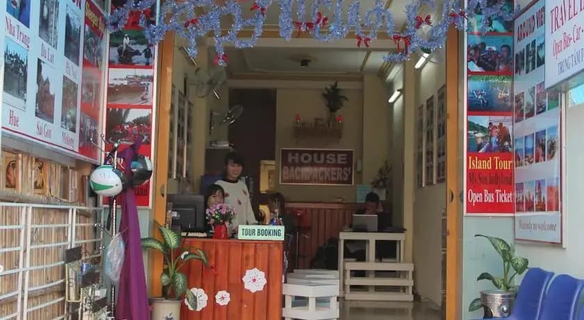 House Backpackers - photo 9