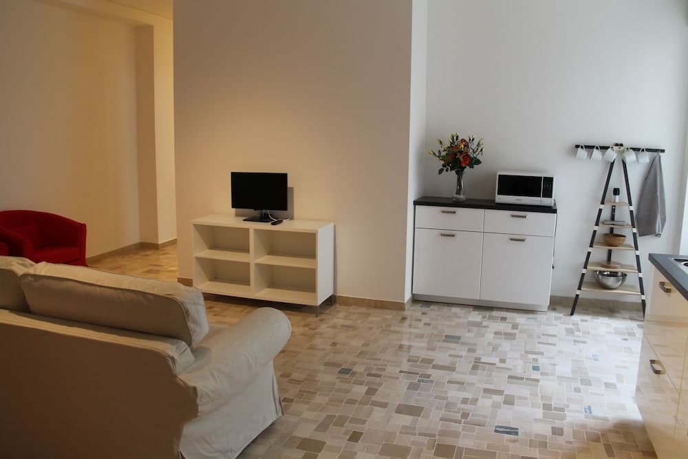 Stephenson Apartments - photo 6