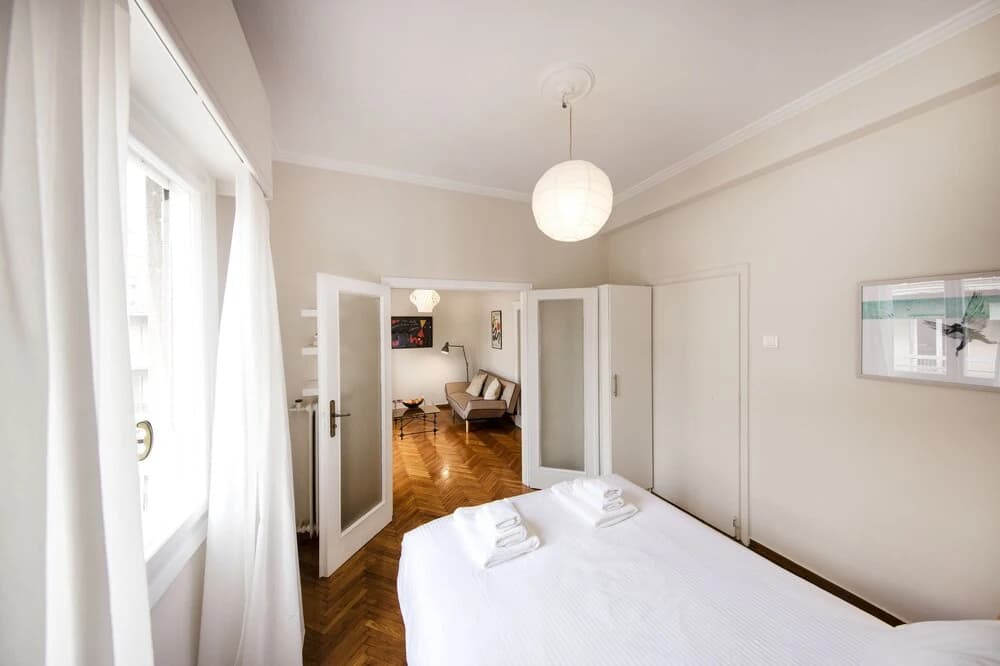 Comfy Apt In City Center - photo 5