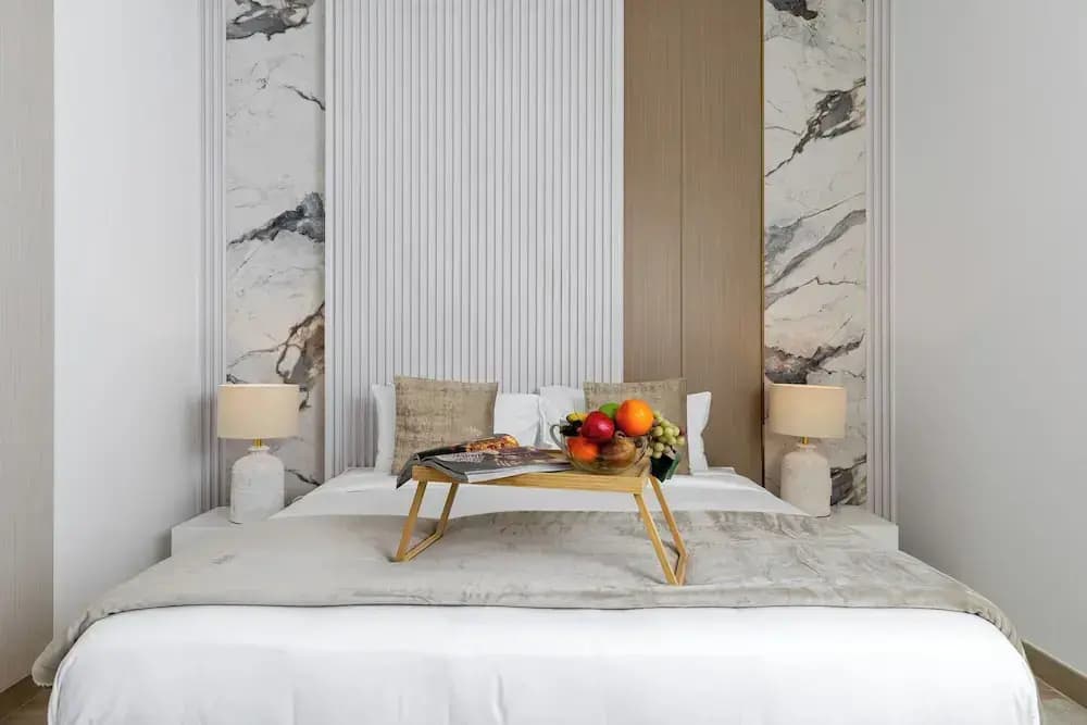 Maison Privee - Sleek Yas Getaway w/ Ferrari World and Canal Views - photo 1