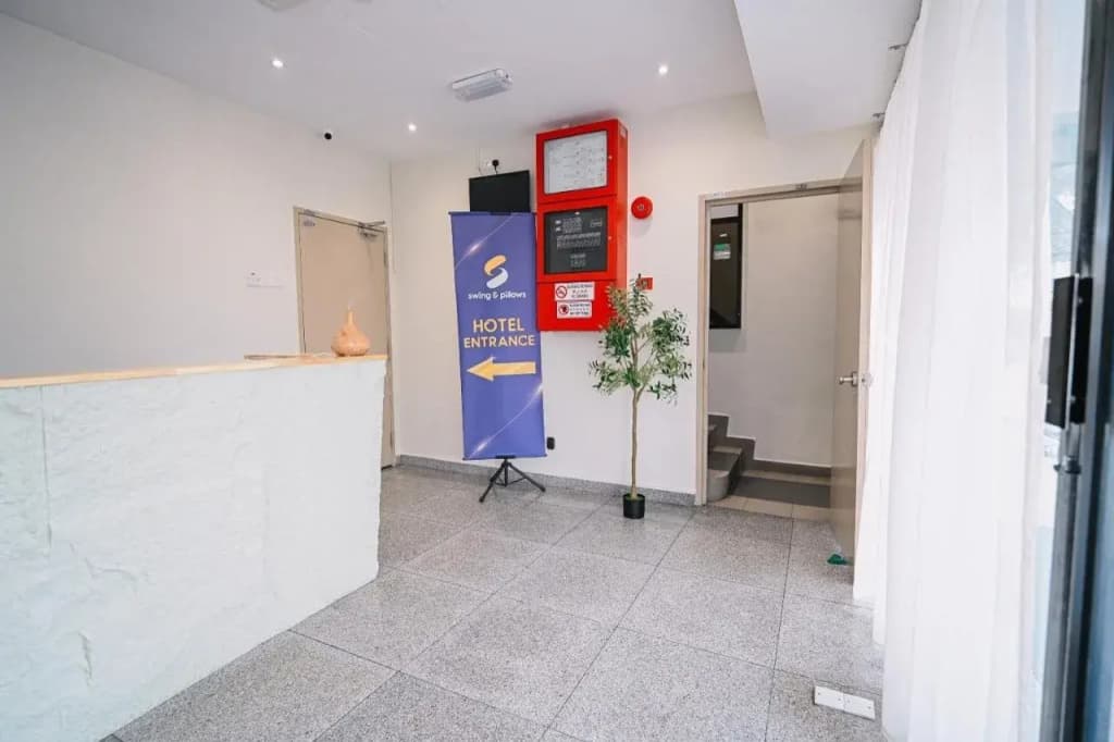 Swiss Cottage Hotel - photo 20