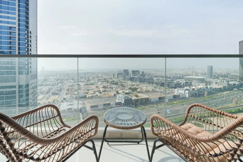 Chic 2BR in Paramount Midtown - photo 7