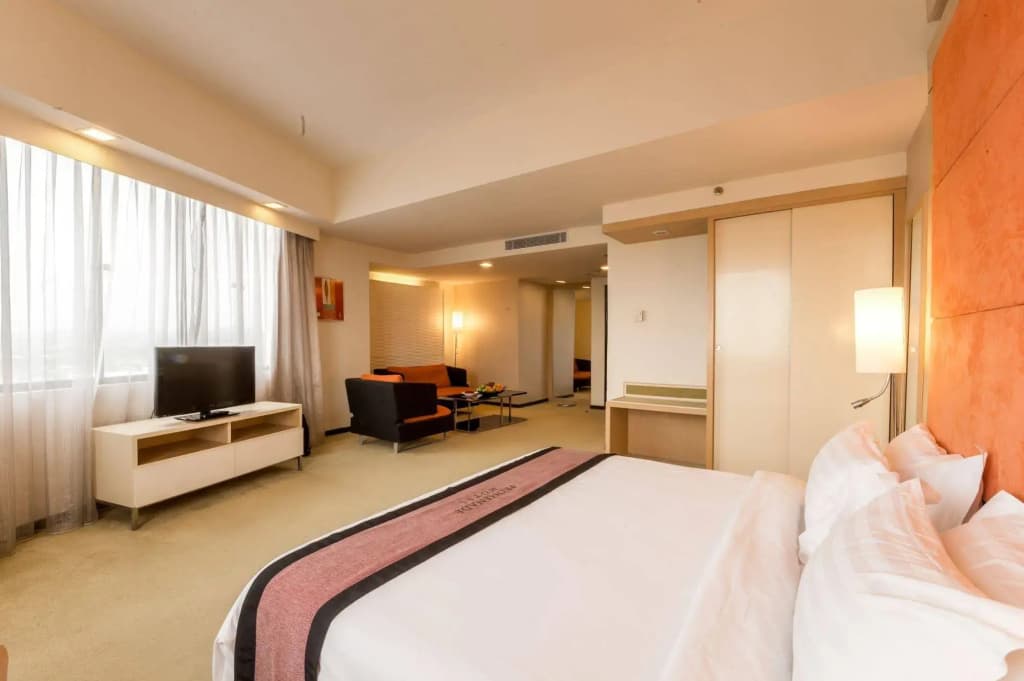 Borneo Royale Hotel - photo 6