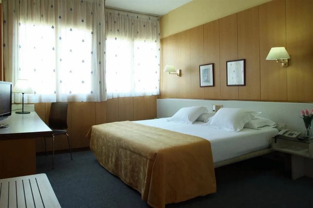 Bonanova Suite Hotel - photo 6