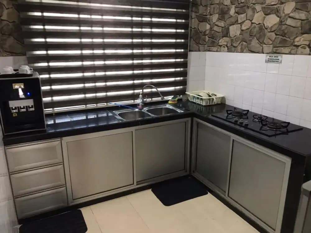 OYO Home 90360 Homestay Bandar Putra 3 - photo 9