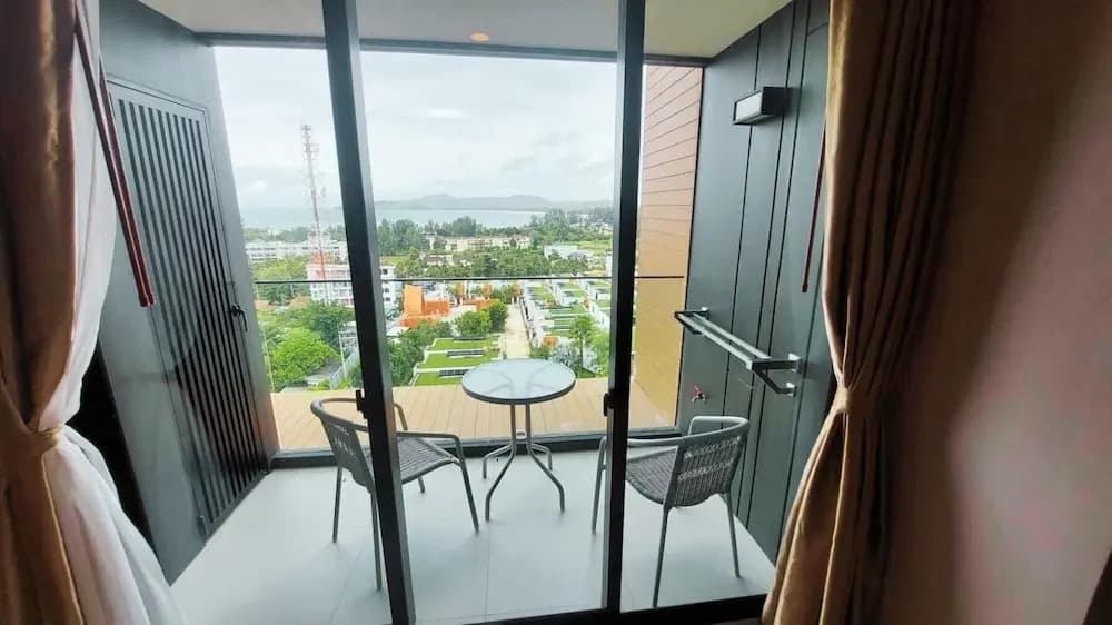 Seaview Condo In 5 Star Resort - MG1 - photo 4