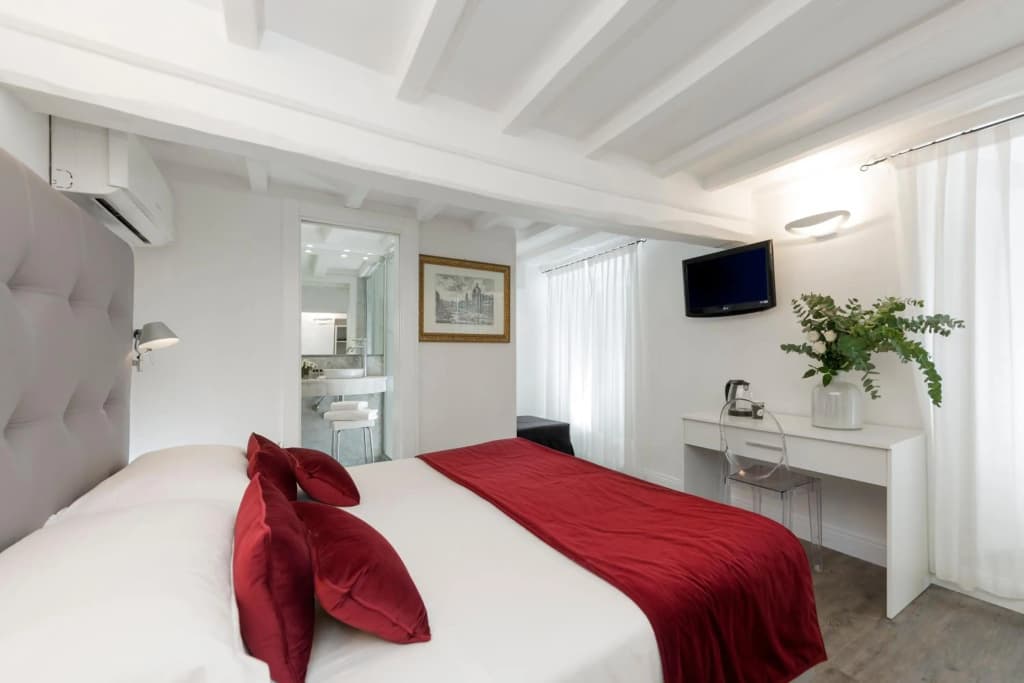 Hotel Navona - photo 11