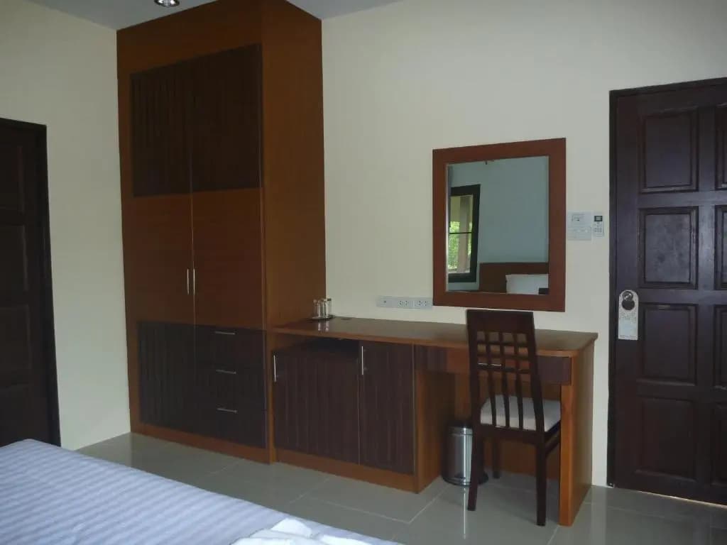Phatcharee Resort - photo 5