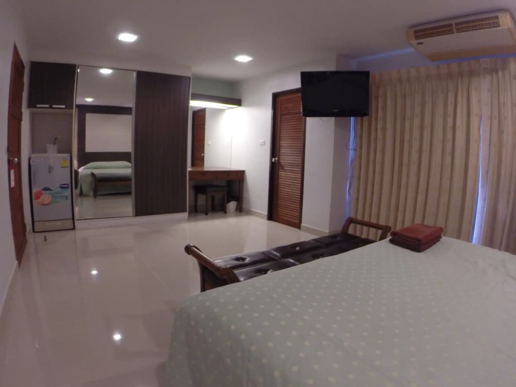 Diamond City Place - photo 6