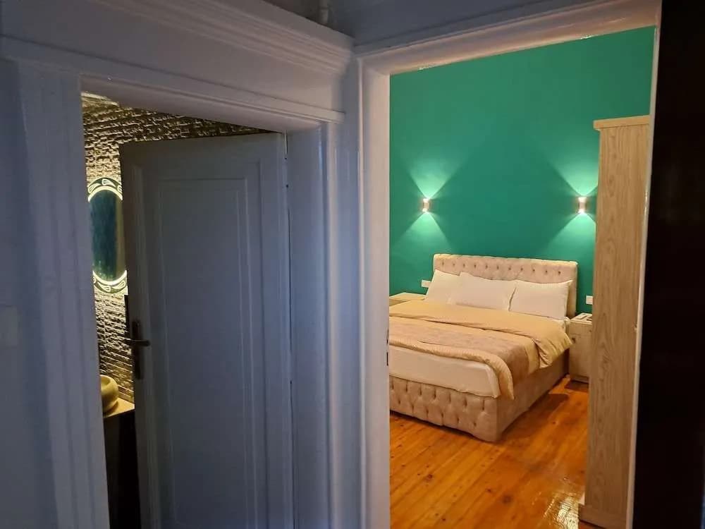 Downtown Family Suites - photo 2