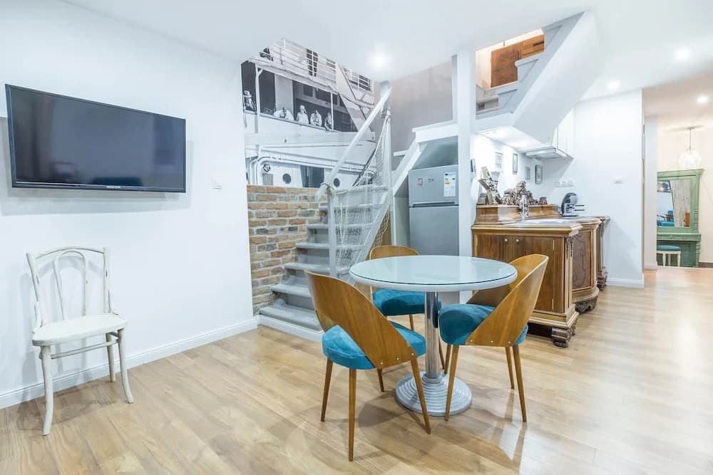 Gumbo Luxury Duplex Apartment - photo 13