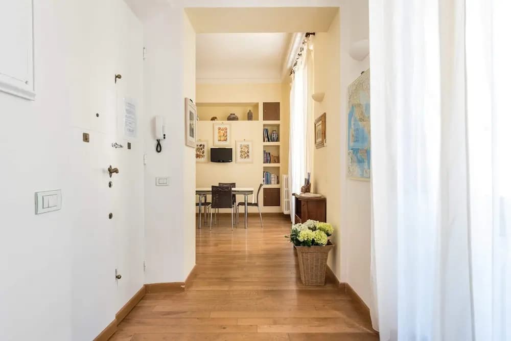 Charming 2bed Apt Overlooking Duomo - photo 11