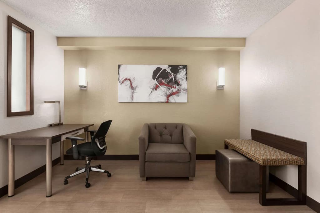 Ramada by Wyndham Suites Orlando Airport - photo 14