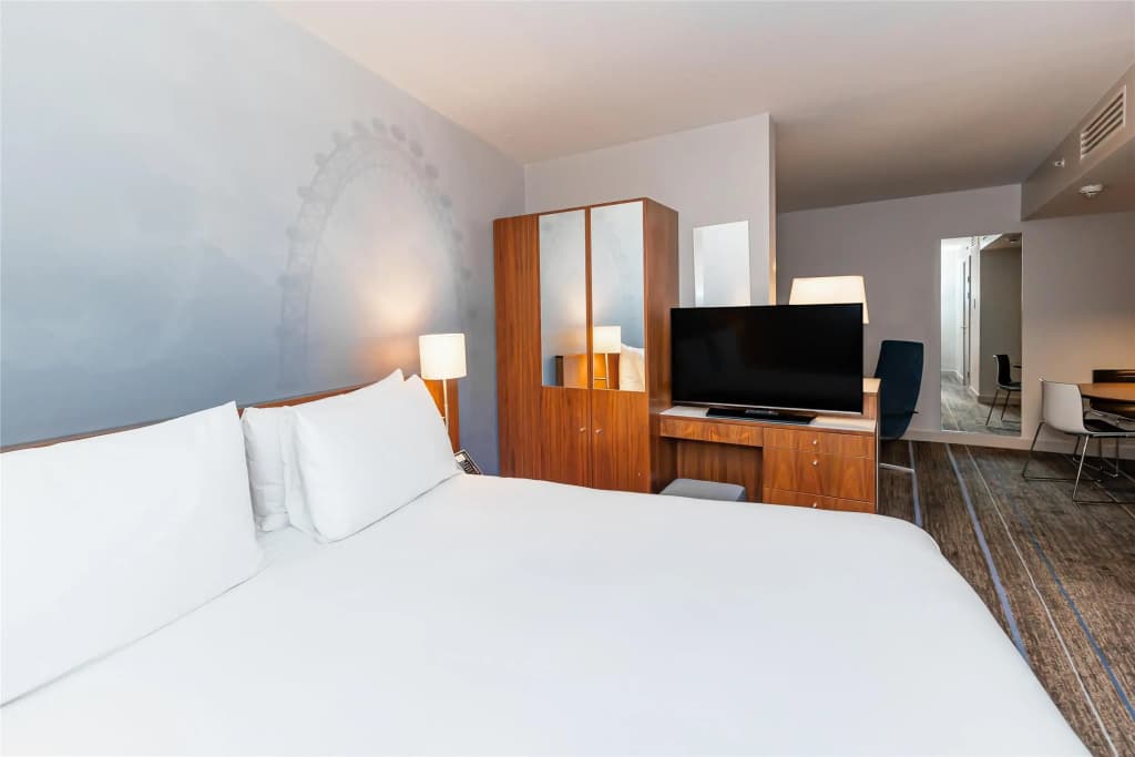 DoubleTree by Hilton Hotel London -Tower of London - photo 42