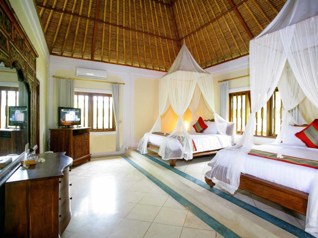 Bali Hidden Paradise Seminyak Villa - photo 2
