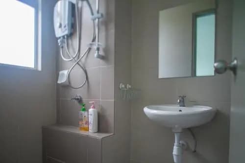 Strawberry Homestay - photo 2
