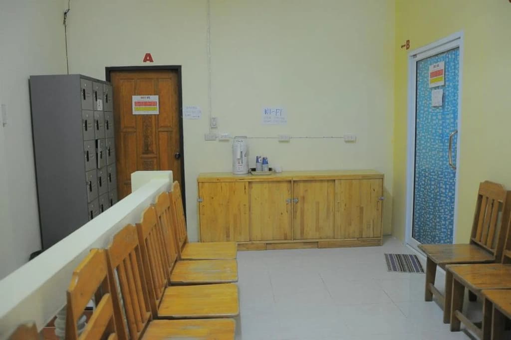 Seventeen Hostel - photo 13