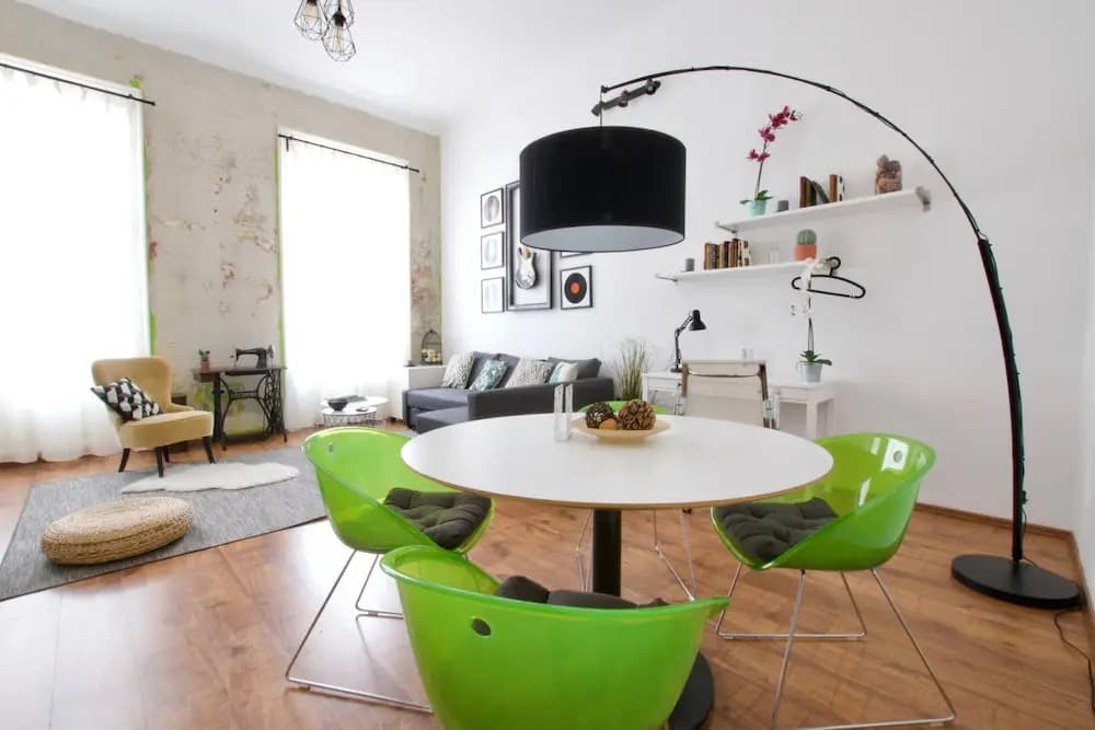 Standard Apartment by Hi5 -Akácfa 62 - photo 3